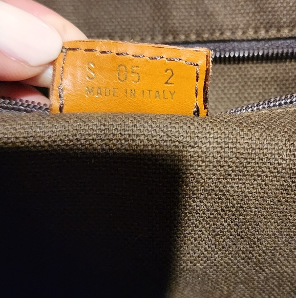 Burberry Canvas Tote with leather trim - Cream w/ brown leather trim - Picture 2 of 14